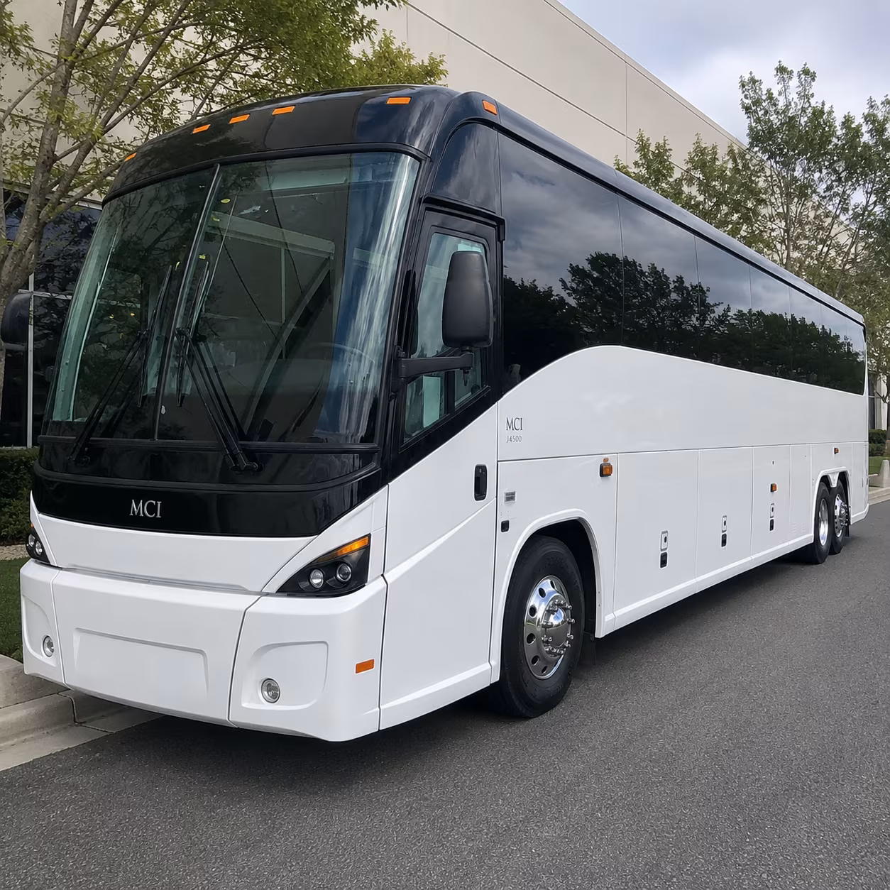 employee shuttle buses for duke university and duke health staff